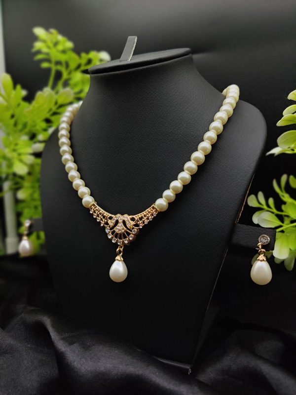 Imported Regal Pearl Embrace Necklace Set With Elegant Drop Design | Best Quality Necklace For Girls & WomenArtificial Jewellery