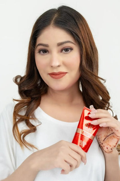 Sl Basics Bb Block 50g A Revolutionary Tinted Sunscreen Offering Hydration, Protection, And Flawless Coverage. Enriched With Vitamin E